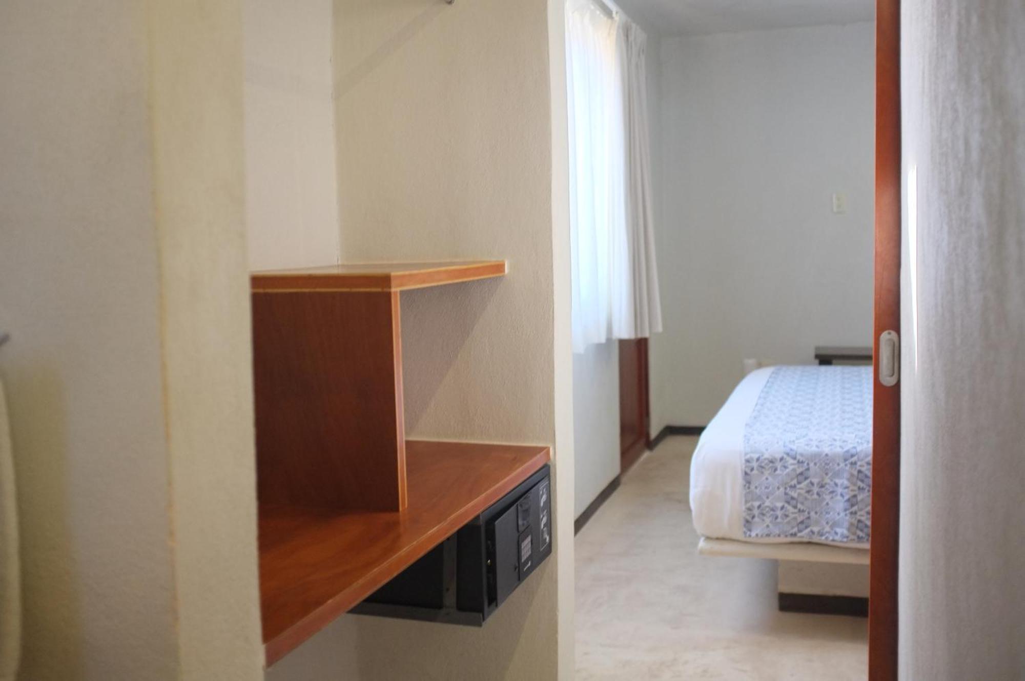 Hotel Circulo בקאלאר מראה חיצוני תמונה